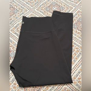 Lululemon Wunder Train High Rise Crop